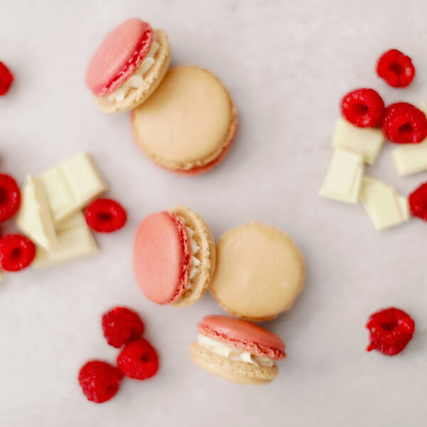 White Chocolate & Raspberry Macaron - Image 2