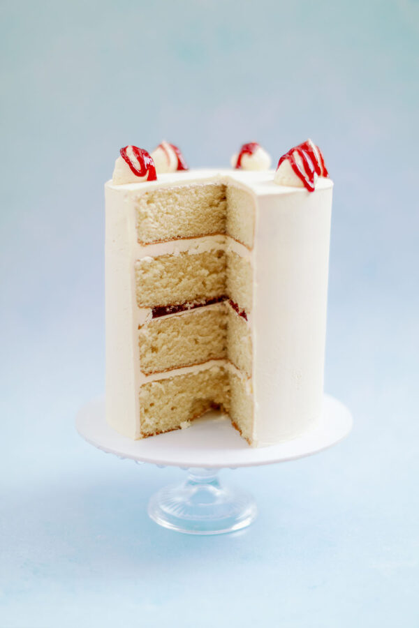 Vanilla Simply Tasty Buttercream Cake - Image 2