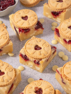 Jammy Dodger Blondies – Children’s Baking Class