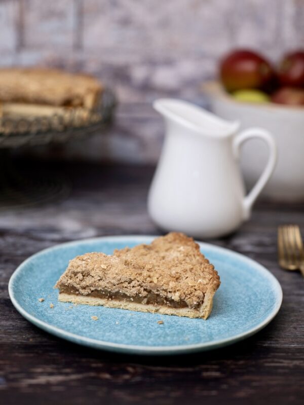 Apple Crumble Pie – Adult Baking Class - Image 3